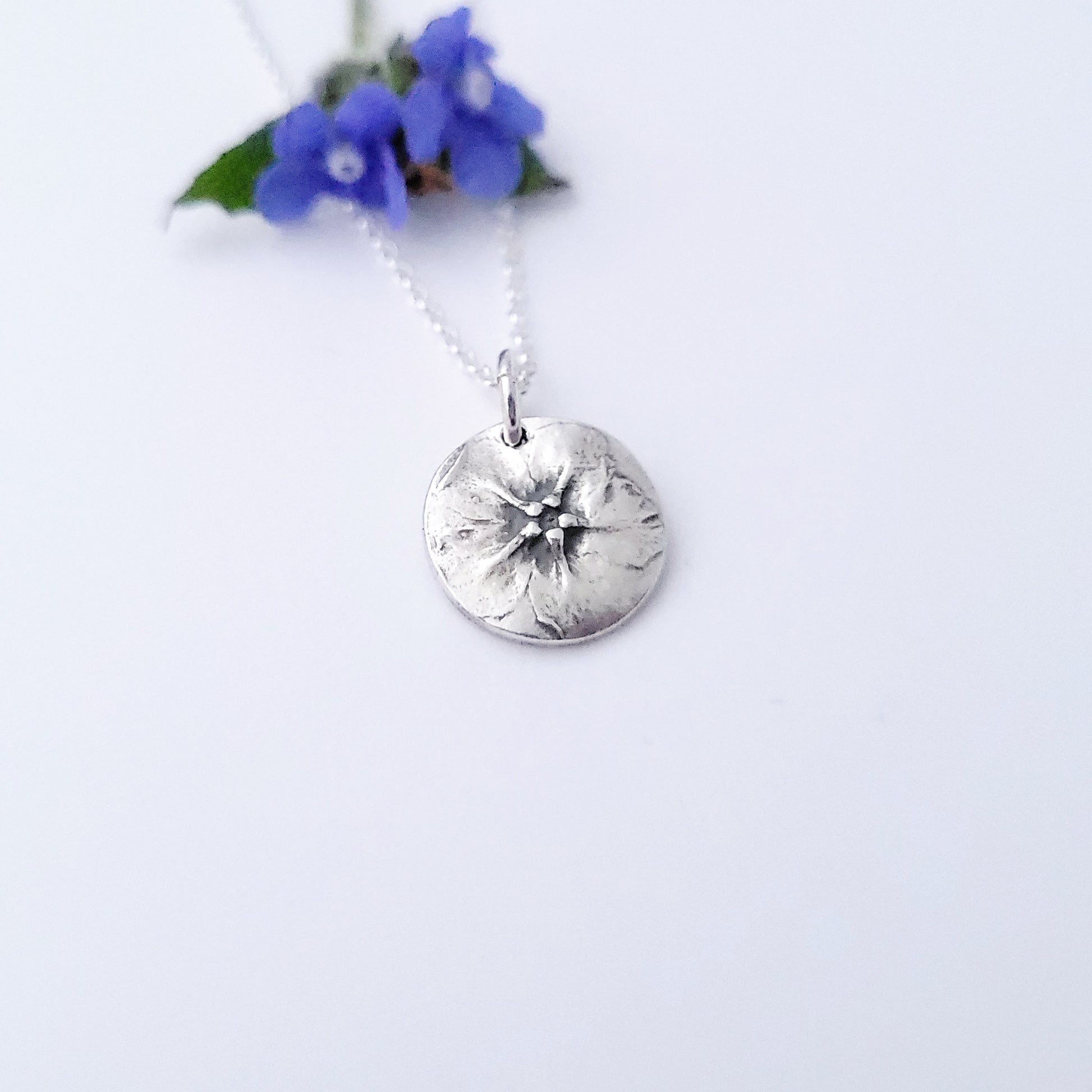 Mini-alkanet-forget-me-not-pendant-necklace-4