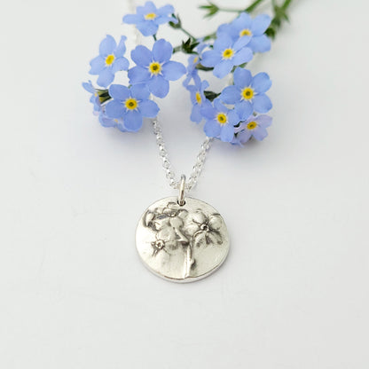 Sterling-silver-forget-me-nots-medium-pendant-necklace-6