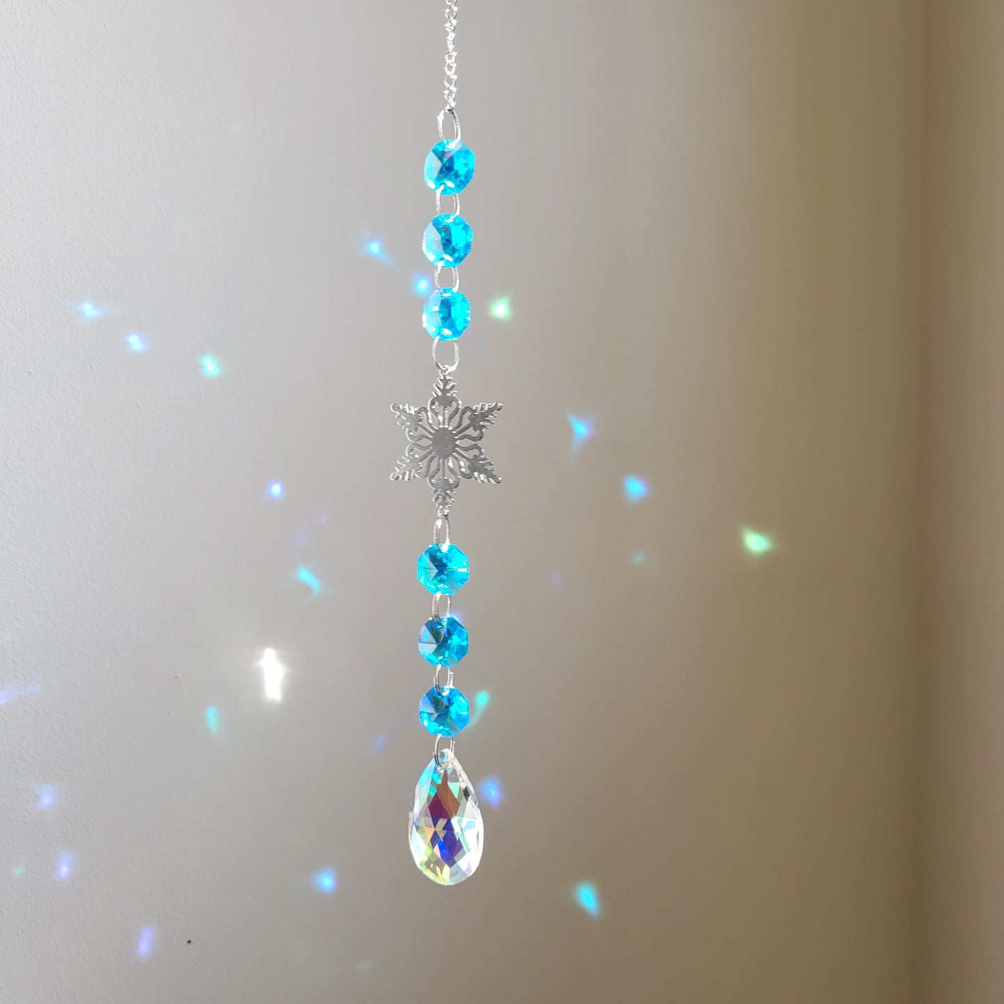 Blue-snowflake-suncatcher-6