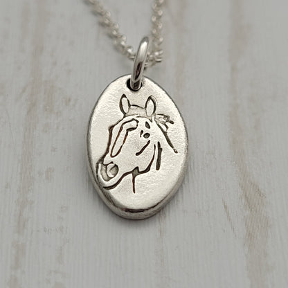 Sterling-silver-oval-horse-pendant-necklace-2