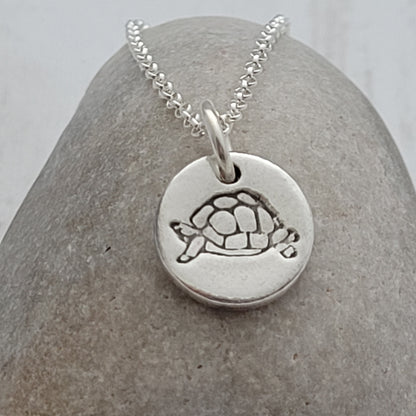 Sterling-silver-tortoise-pendant-necklace-2